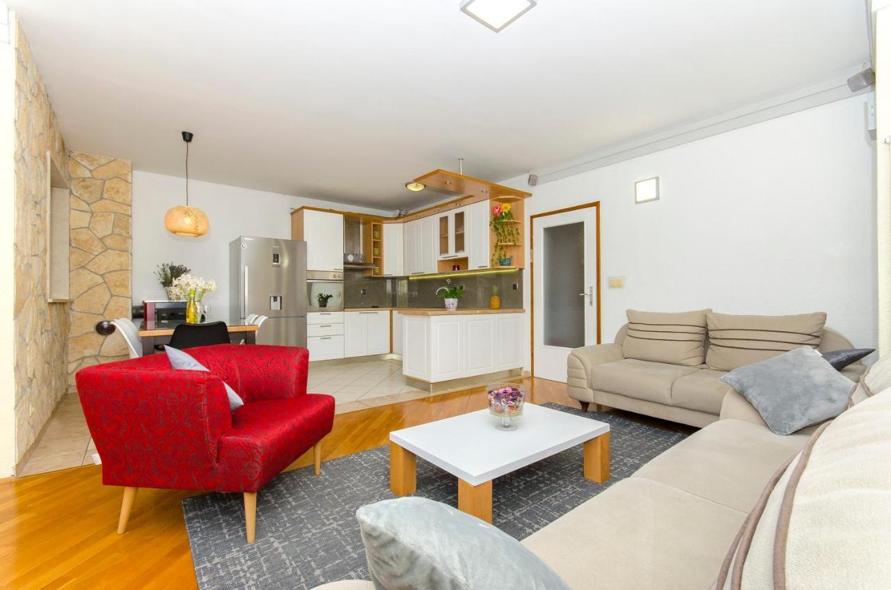 Fima Centar Stobrec Apartment Split Ngoại thất bức ảnh